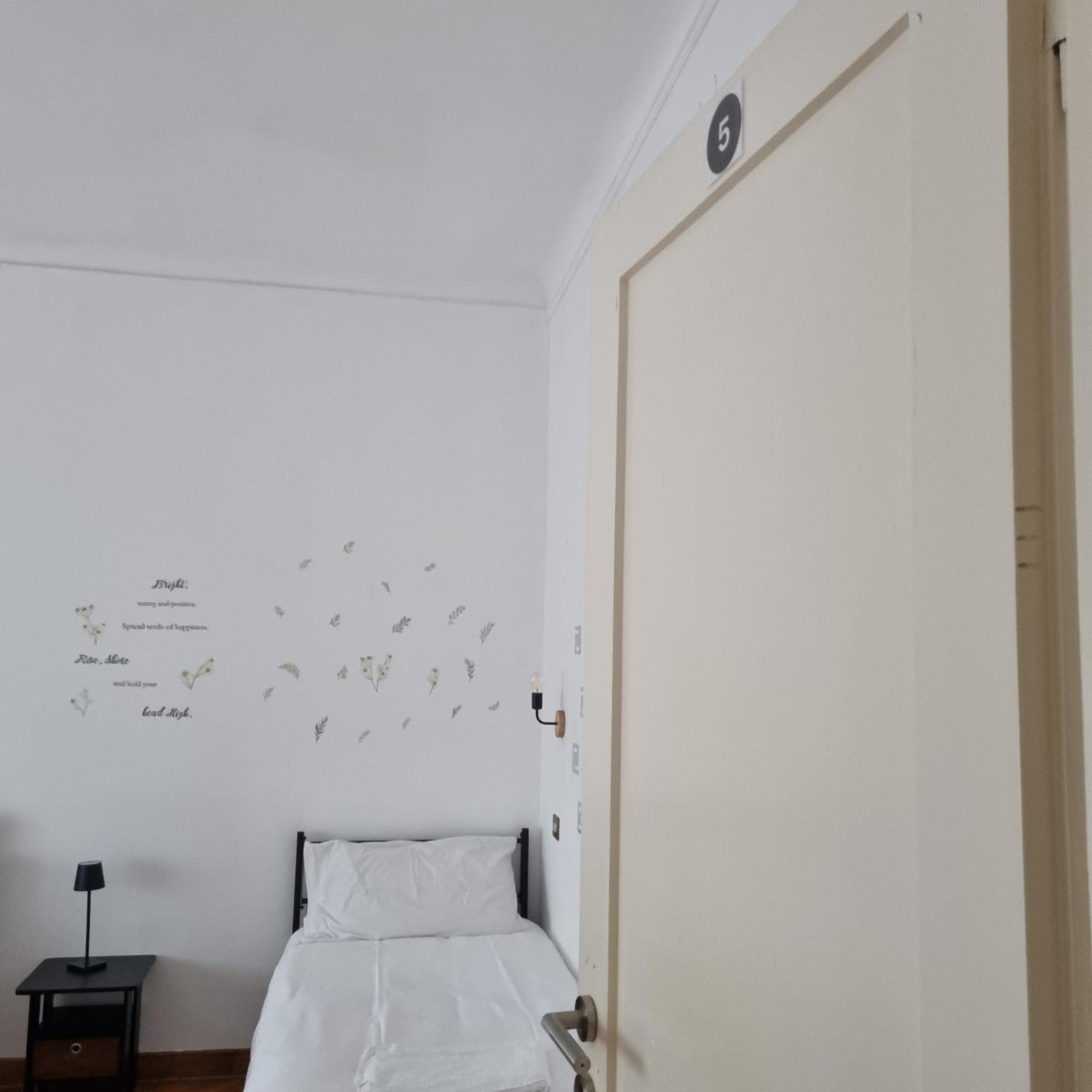 Dock Bay Lodge Hostello Τεργέστη Εξωτερικό φωτογραφία